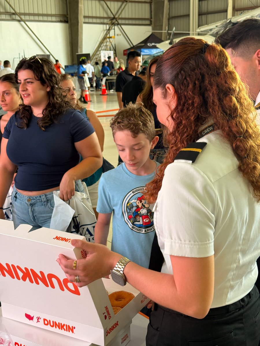 Nathalie Santiago speaking with students at Banyan Expo