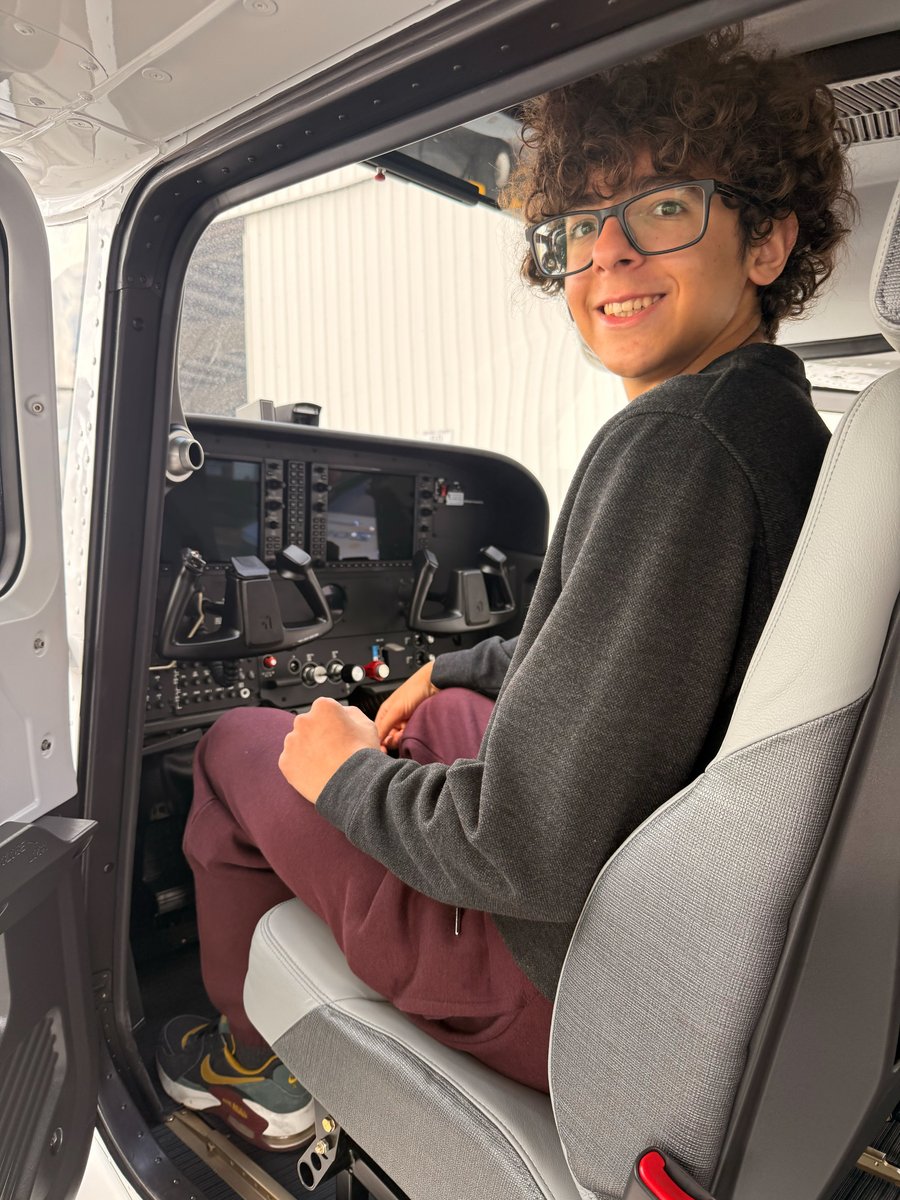 Flight school student trying out our brand new Cessna 172